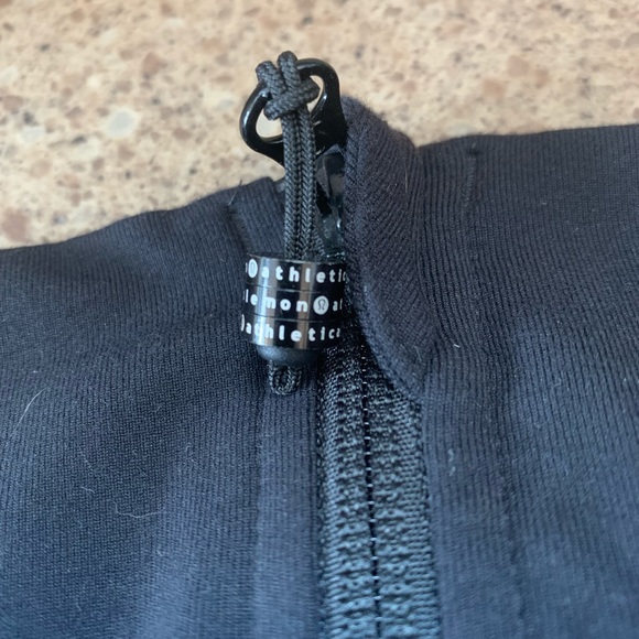 Lululemon Zippie - Picture 3 of 4